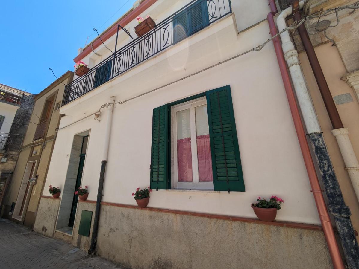 Casa Ficumora Apartment Modica Bagian luar foto
